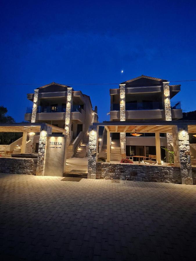 Teresa Luxury *